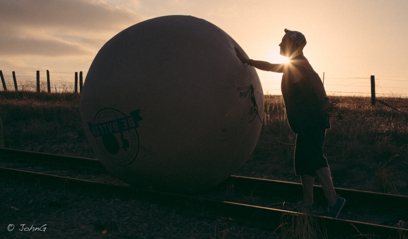 Thomas Cantley is pushing an enormous inflatable testicle across the country